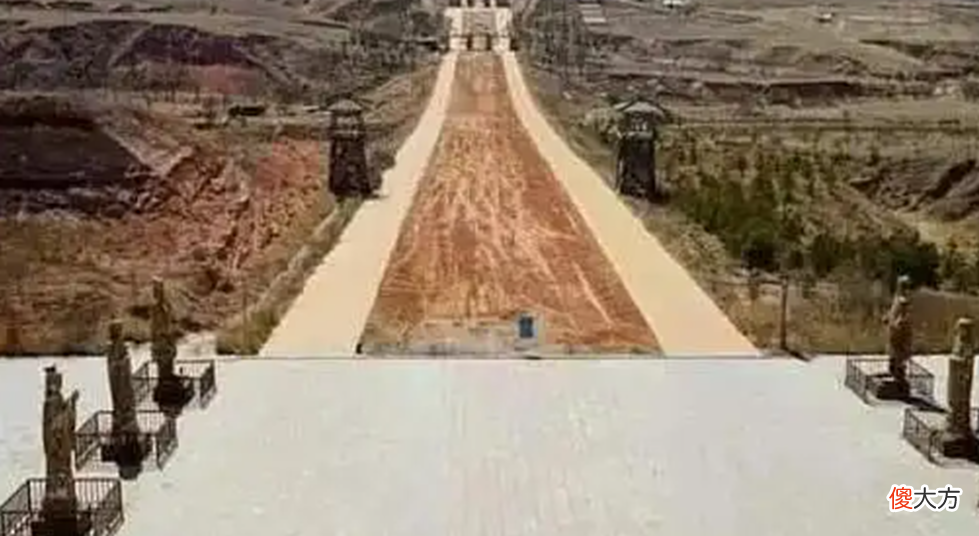 【历史故事】当年秦始皇修建的公路，为何两千多年也不长草？专家解释背后真相