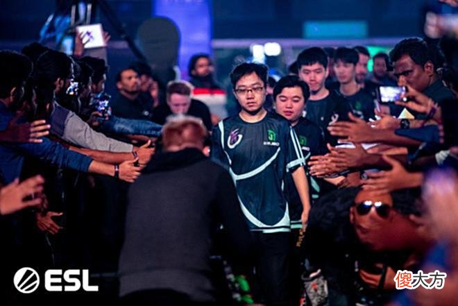 【游戏迷】Dota中极其罕见的画面，玩了十几年可能都没见过？12神熊德上榜！