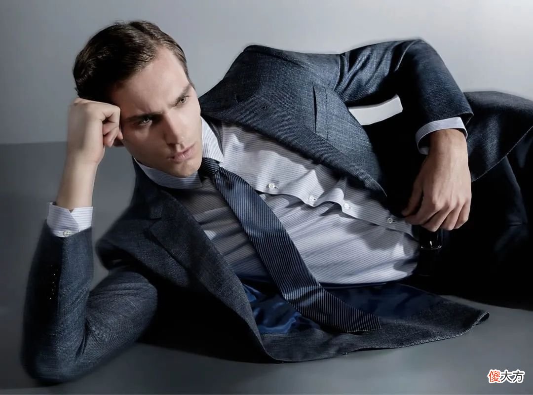 【就爱时尚】Giorgio Armani 的最新男模特，这颜值羡慕了！