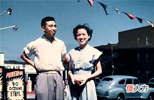 【历史故事】她收到来电:母病速归,穆旦:是圈套,别去!她不信最终悔恨终身