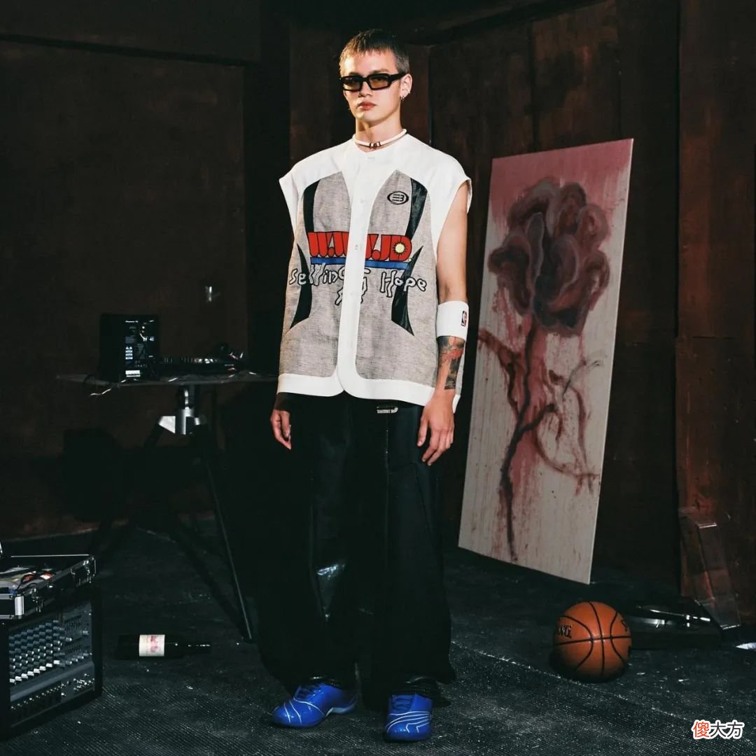 【时尚一点】本季玩家喜爱的 30 件“衬衫”，包含 Our Legacy、Prada 等