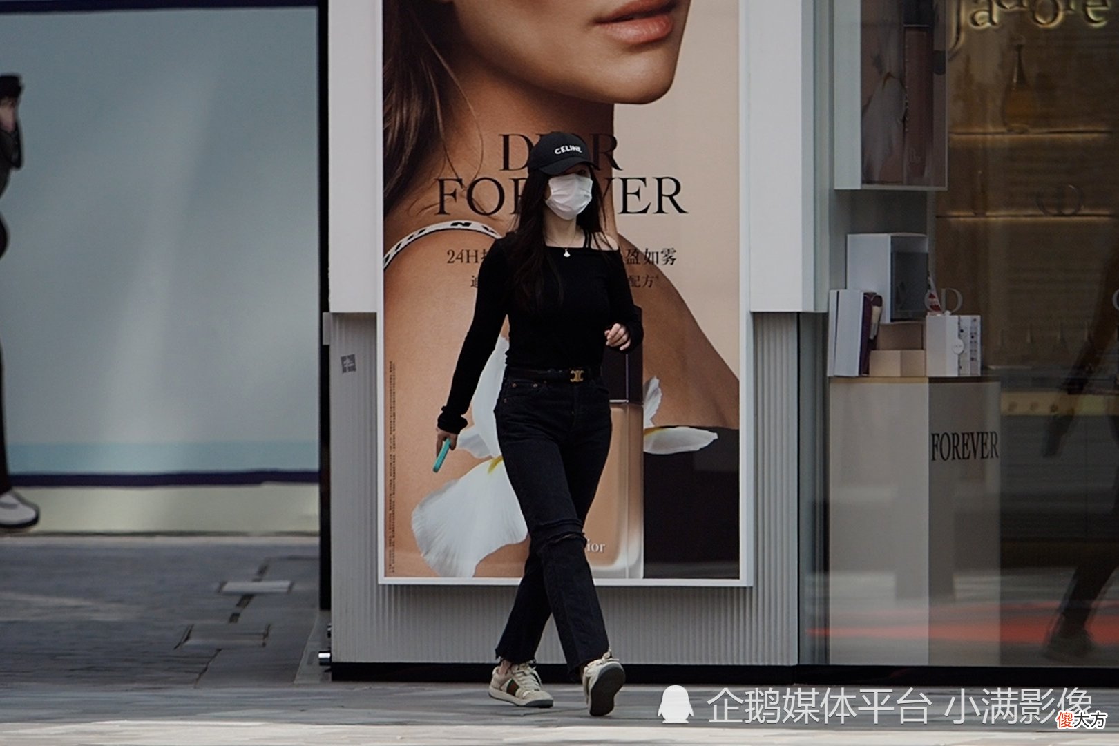 【就爱时尚】裤装选对了，女性出行逛街显得更加自信，真的是这样吗