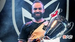 【游戏世界】g2俱乐部malek选择离开战队选手阵容曝光