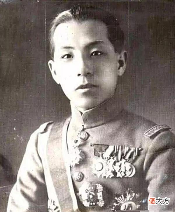 【爱历史】闲聊历史张学良是什么军衔，张学良地位到底有多高？