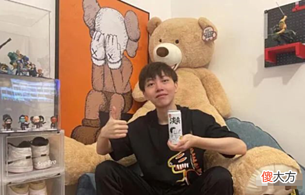 【游戏迷】这不比比赛好看？南妹低凶嗨丝为CTG比赛献舞惊呆游戏粉：超管呢