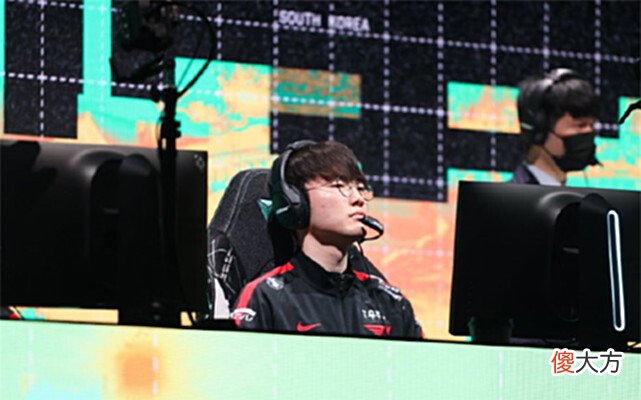 【游戏迷】外国网友热议RNG击溃T1：GALA、MSI、卡莎，懂的都懂
