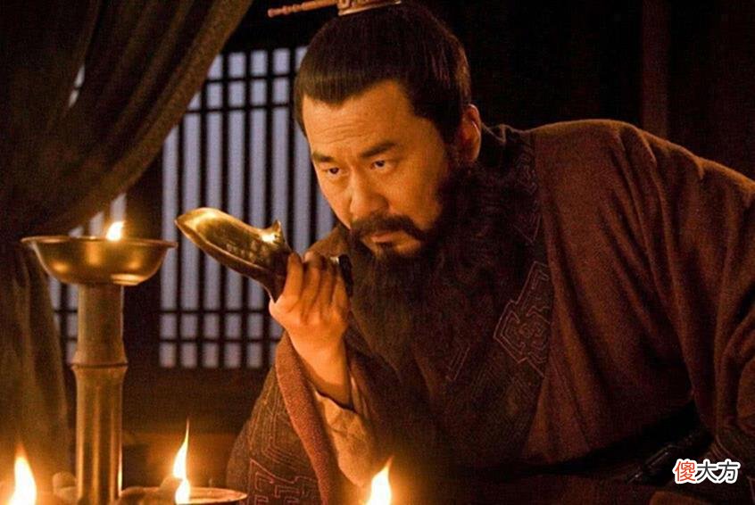 【历史故事】曹操曾说过生子当如孙仲谋，但是下半句更为经典，简直不堪入耳