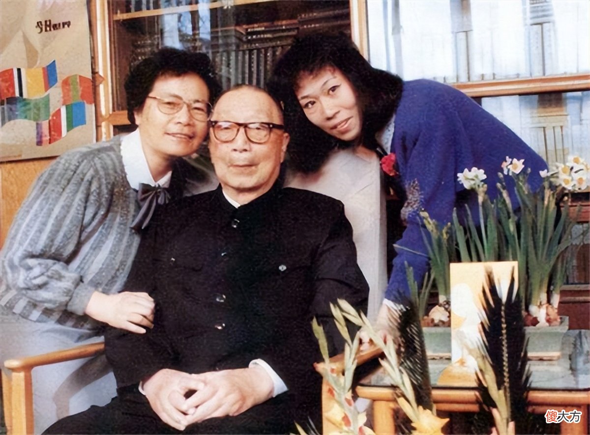 【历史故事】她是我国第一个女中将，丈夫上将，父亲元帅，世界上最高军衔家庭