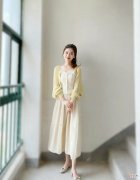 【就爱时尚】女教师也能温柔又气质！这3种搭配赢面最大，获得学生一致好评