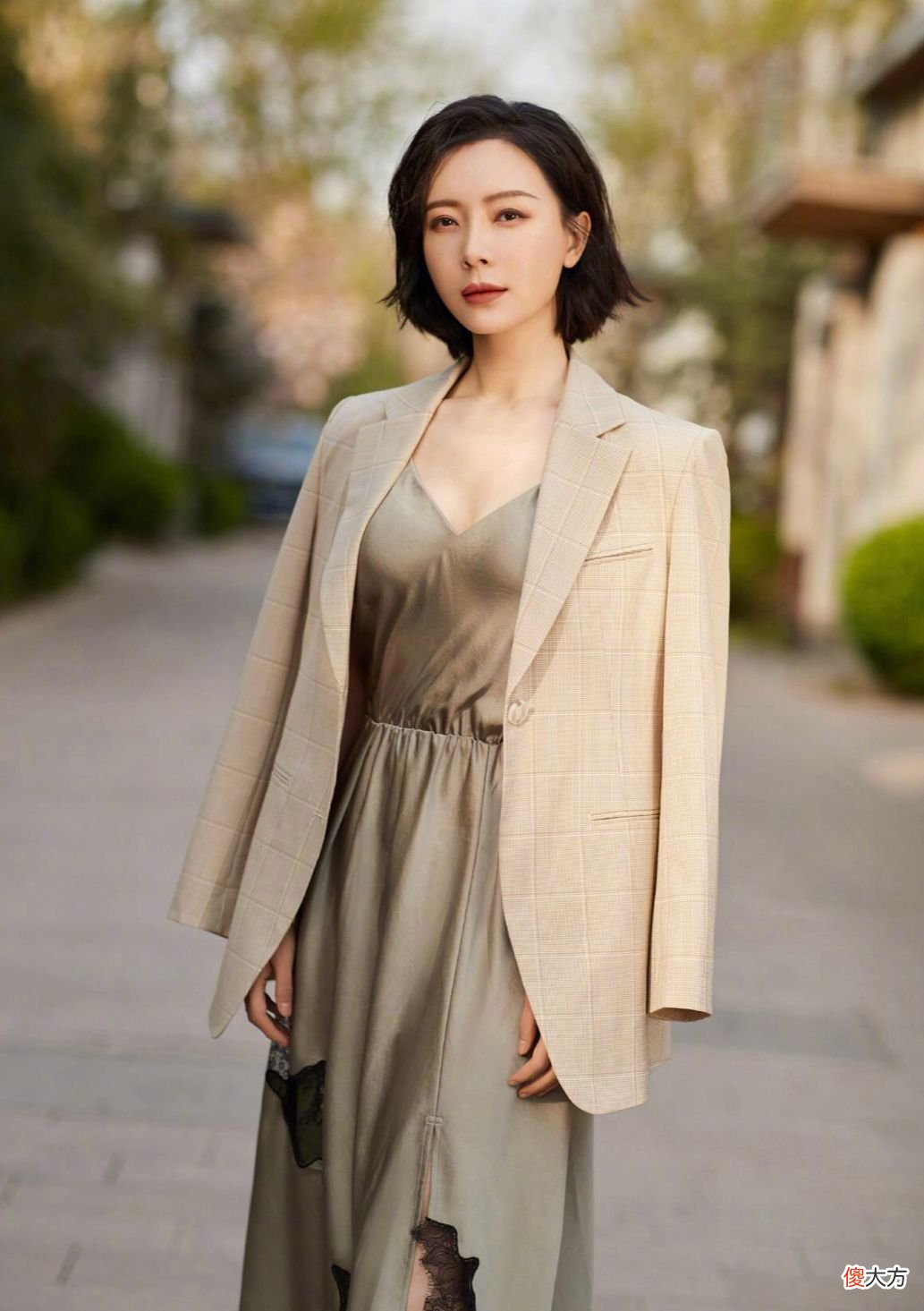 【时尚一点】中年女人再怎么节约，身上这3处的钱不能省，轻松甩掉“大妈感”