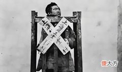 【爱历史】清末刑罚老照片：半空蹲马步，图5是不守妇道的女犯独特的惩罚！