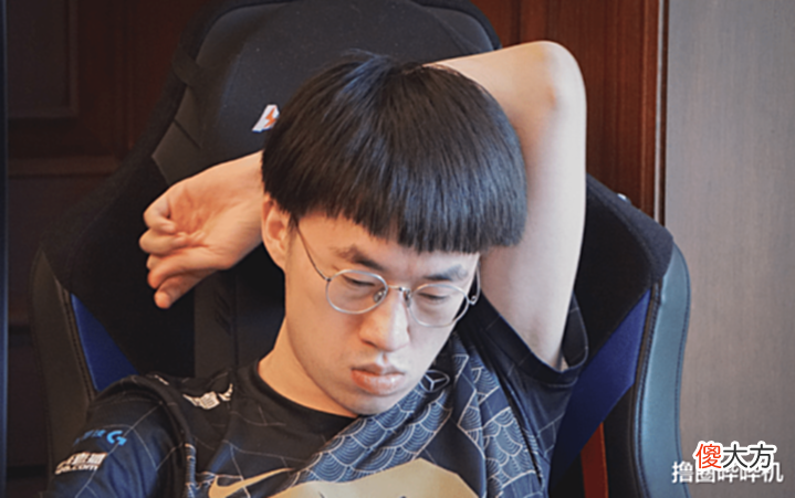 【游戏世界】Joker透露:G2这个队伍真的问题很大,感觉他们像是收菜了