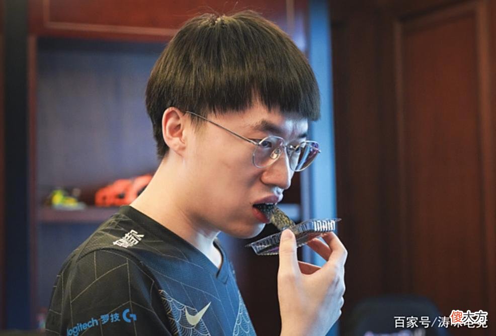 【游戏迷】“UZI自嘲，Doinb开团”！RNG彻底粉碎质疑，LCK打出历史最差战绩