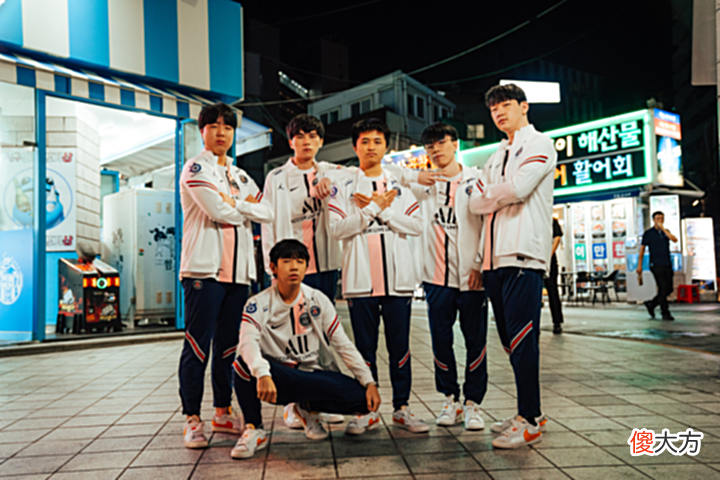 【游戏迷】MSI今日赛事速报:RNG复仇G2登顶榜首,T1状态磕磕绊绊状态堪忧