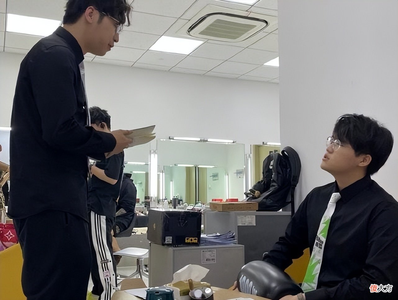【游戏迷】MSI对抗赛来袭！RNG成功复仇G2，姿态坐镇二路带来综合分析