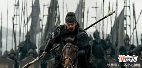 【爱历史】黄忠武功不输关羽，可为何关羽始终看不起他还对他很反感！
