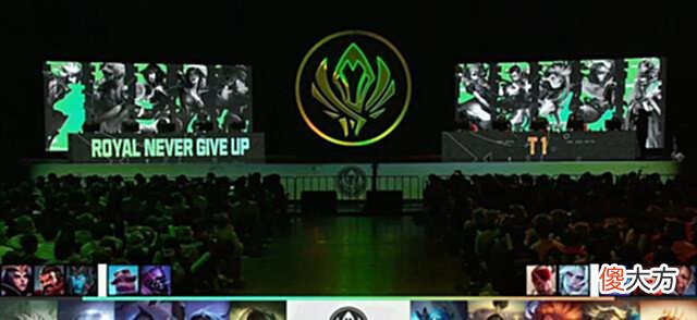 【游戏世界】你完全可以相信Gala?拿出卡莎12-0战胜T1,网友:别选EZ了!