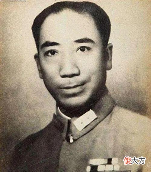 【历史故事】女特务要当戴笠老婆，强追戴笠不放，戴笠急了：把她关到监狱里面