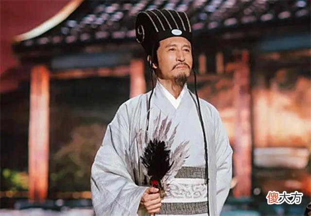 【爱历史】刘备为何愿意去请诸葛亮？诸葛亮的规划为刘备带来了什么？