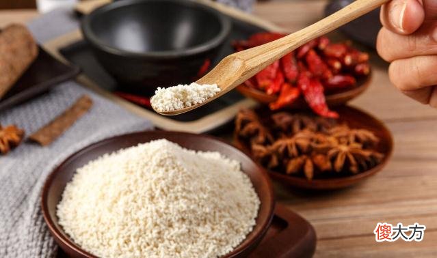 比“盐和糖”跟可怕的调料，卫生组织呼吁停止食用，孩子积食伤脾胃