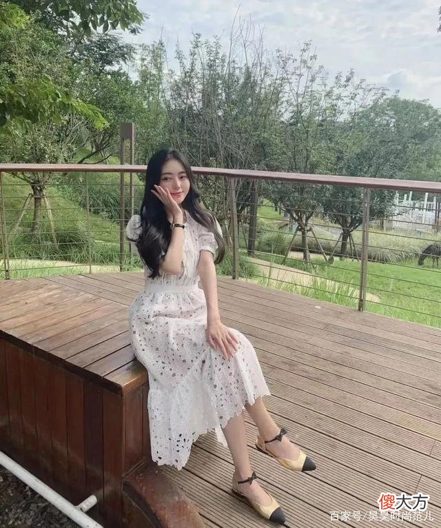 【时尚一点】夏天来临之前，连衣裙穿搭就是一个美丽减龄又好看的穿搭