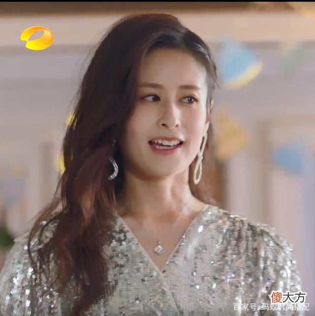 【就爱时尚】富太太“林芸芸”的连衣裙合辑