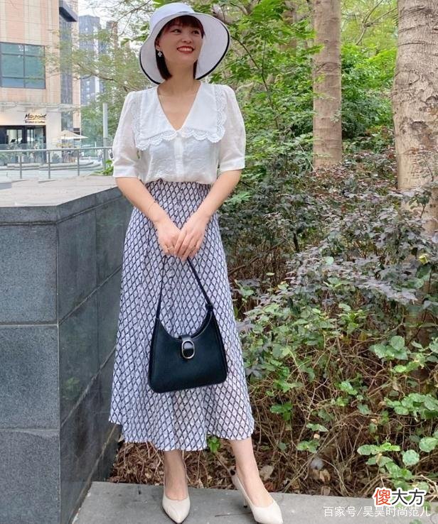【就爱时尚】40岁、50岁的女人，如何穿搭才能显瘦显高？