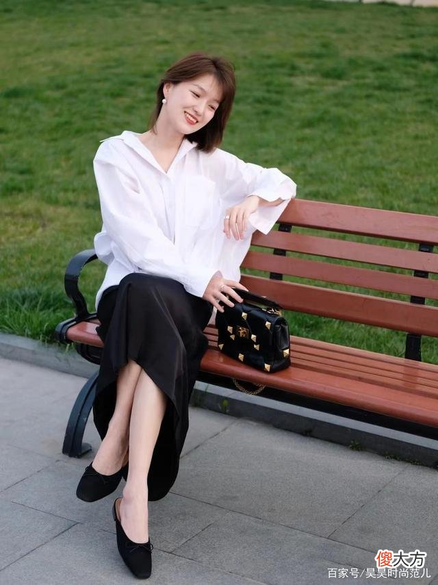 【就爱时尚】小个子女生夏天应该如何利用衬衫+半身裙穿搭吧