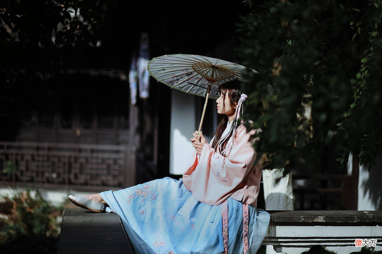 【就爱时尚】日本满大街的女性穿和服，在中国却很少看到女性穿汉服呢