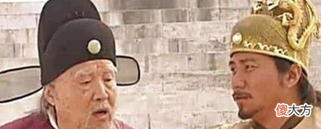 【爱历史】朱元璋向他三跪九叩，请他当儿子老师，并承诺打骂随便、不死就行