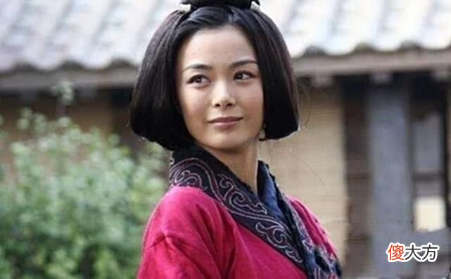 【历史故事】曹操权倾天下，他称帝丁夫人就是皇后，为何丁夫人还要离开他