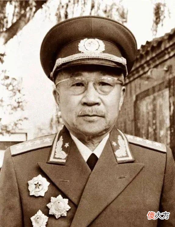 【爱历史】大将之中声望最高的并非粟总，而是此人：关键时刻出言保护徐海东