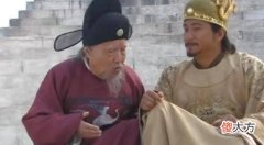 【爱历史】朱允炆为什么会输给朱棣？其实他的实力并不比朱棣弱