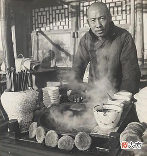 【历史故事】老照片！100年前中国人摆的各种地摊