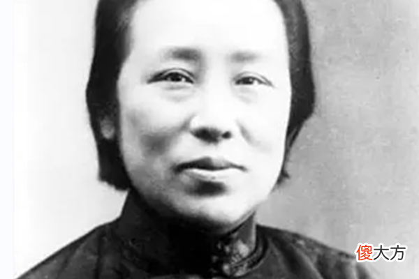 【爱历史】蒋介石养女蒋瑶光：从弃婴到蒋家公主，两任丈夫真实身份差异巨大