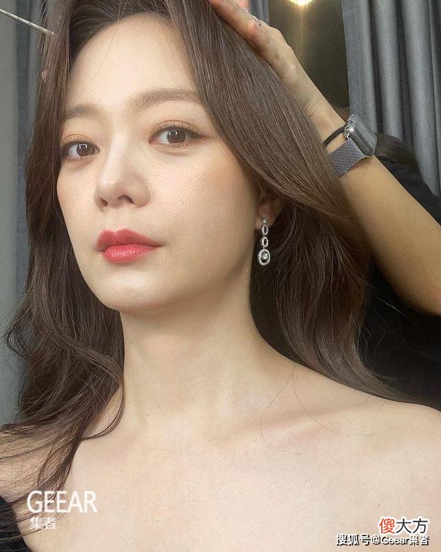 【时尚一点】全昭旻首度接下内衣广告，罕有地展现傲人好身材，看得人脸红心跳