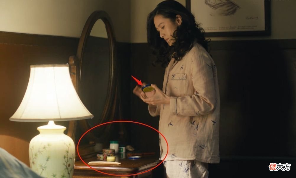 【就爱时尚】重温《人世间》才发现：东北尿壶不算啥，这4款国货护肤品才惊喜