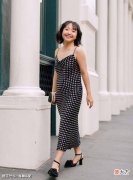 【时尚一点】谁说微胖女人穿吊带显壮？知道这2点，夏季清凉又显瘦
