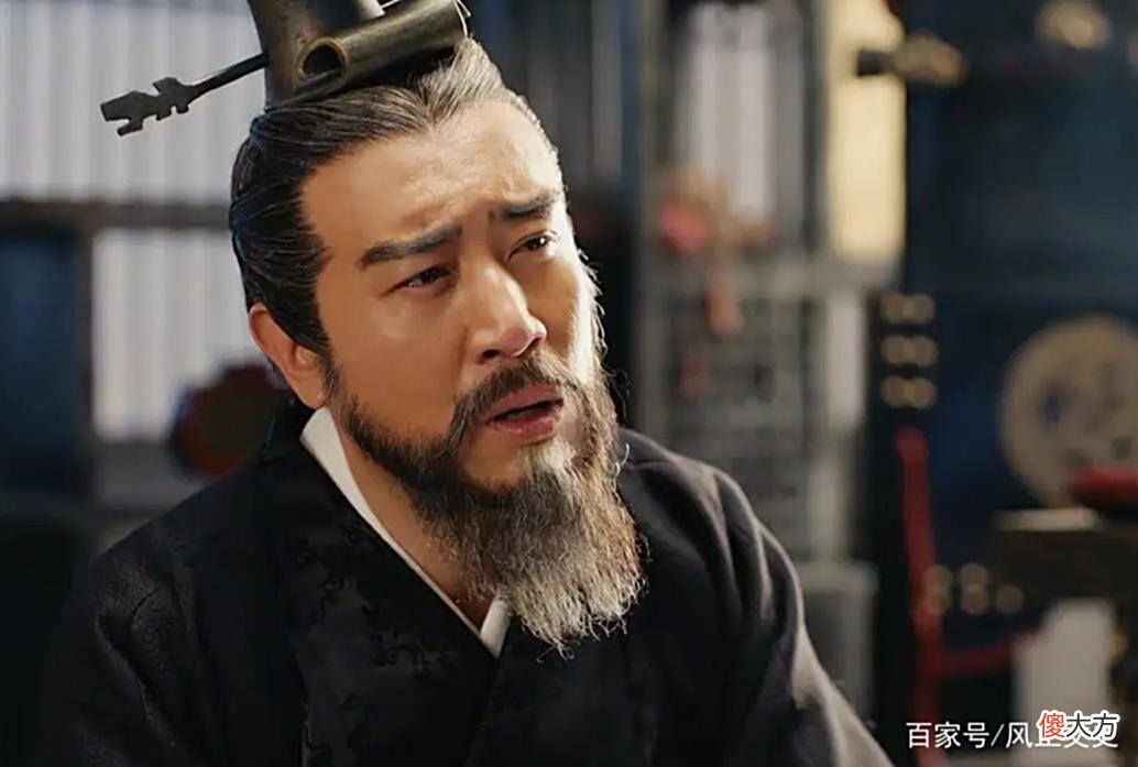 【爱历史】曹操与司马懿聊天，司马懿一回头，曹操心中大惊：日后必生异心