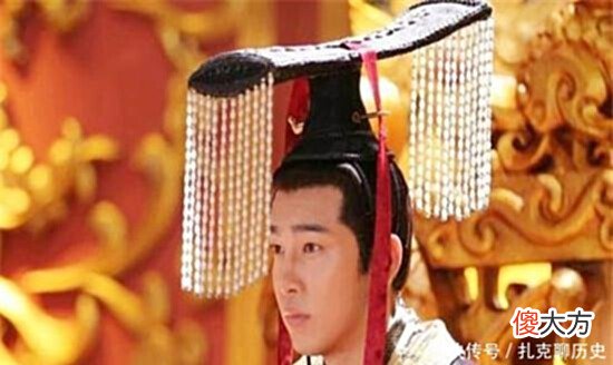 【历史故事】10岁登基，为逼他退位，权臣率领10万大军兵临国都，28岁中毒身死