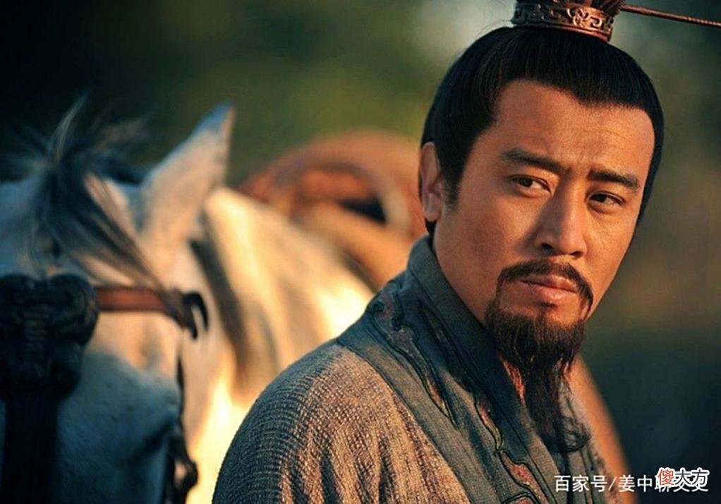 【历史故事】刘备看走眼放走一谋士，被曹操三代重用，其后代还成为新中国元帅