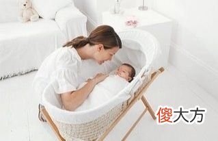 需要和刚出生的宝宝聊天吗？宝宝的语言能力这么强，不懂就太可惜了