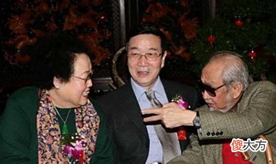 【爱历史】身家500多亿的慈禧后人拥有北京内环大街，不吃饭就得等着