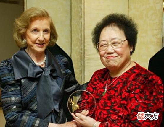 【爱历史】身家500多亿的慈禧后人拥有北京内环大街，不吃饭就得等着