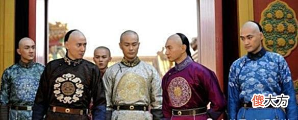 【爱历史】乾隆将儿子过继给大臣，使他们失去继位资格，皇子叩谢：父皇万岁
