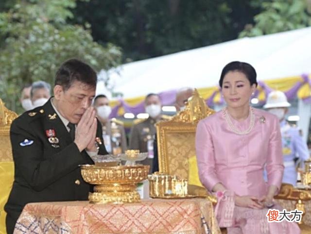 【爱历史】苏提达唱“独角戏”，70岁泰王缺席例行海报，帝后矛盾越来越深