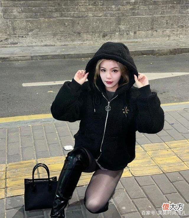 【时尚一点】寒冷的冬天，鲨鱼裤和羽绒服打底裤的优势其实是这样的