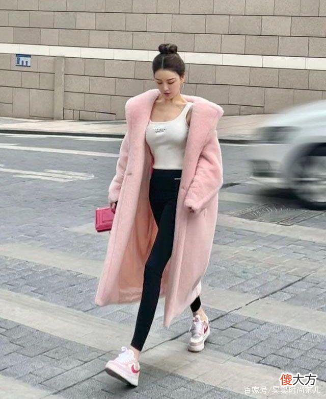 【时尚一点】寒冷的冬天，鲨鱼裤和羽绒服打底裤的优势其实是这样的