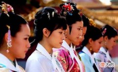 【历史故事】甄嬛传：甄嬛出宫之前，为什么把胧月交给敬妃抚养？