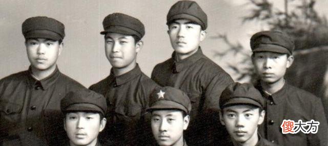 【爱历史】解放军老兵回忆：对越反击战前晚，一排长对着自己的脚开了一枪